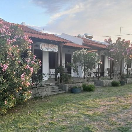 Asprovalta Rooms Kariotes Екстериор снимка