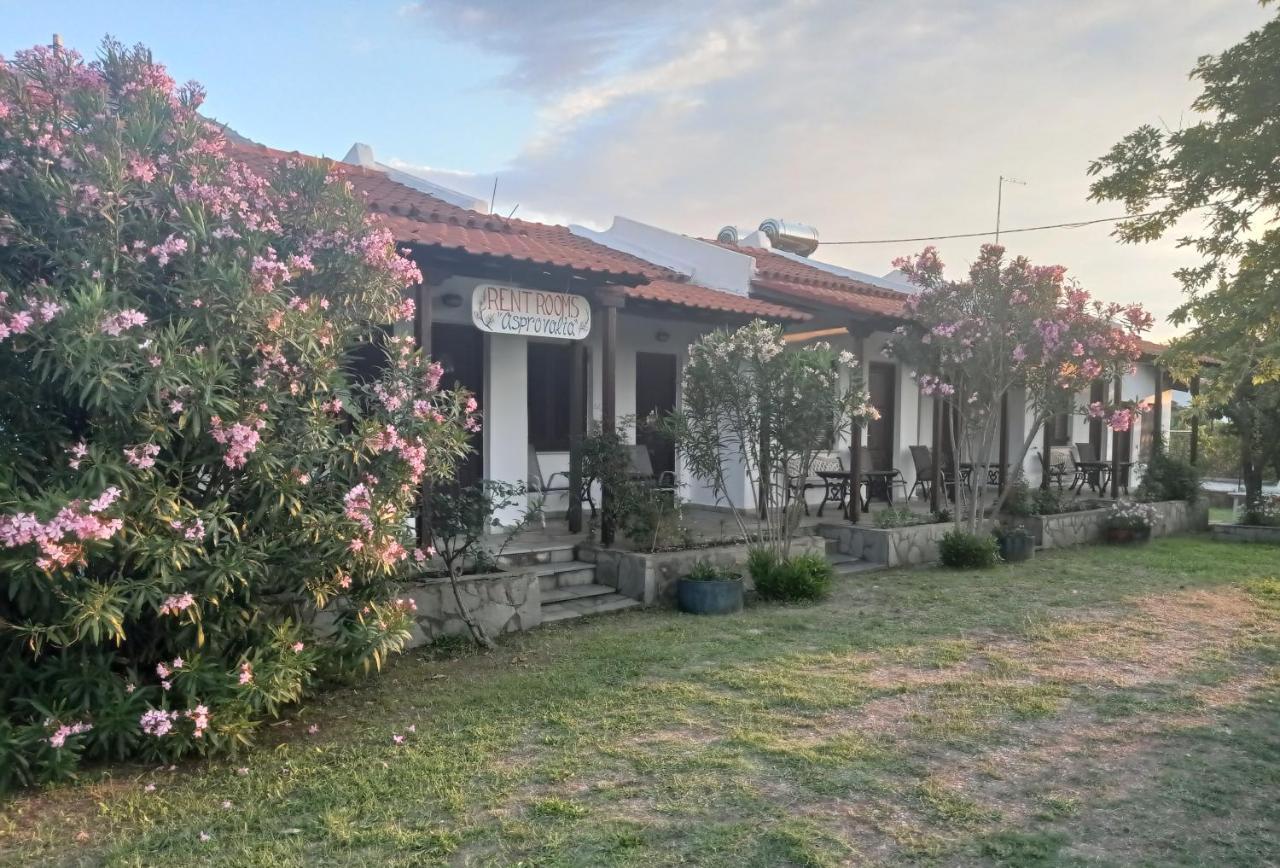 Asprovalta Rooms Kariotes Екстериор снимка