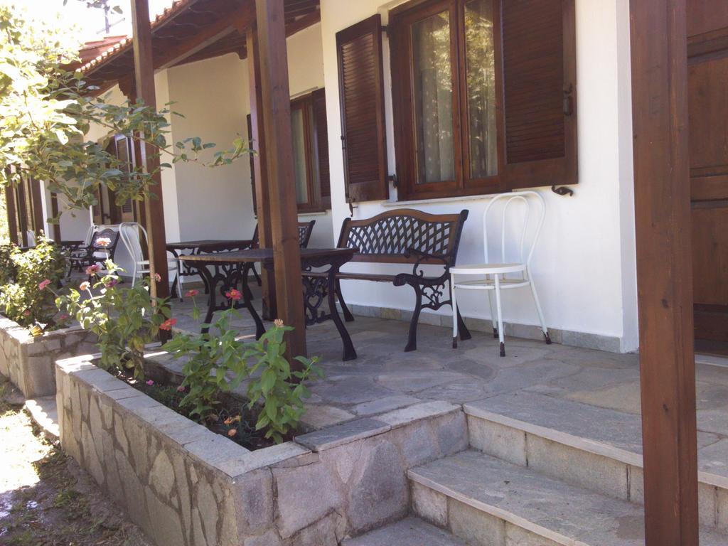 Asprovalta Rooms Kariotes Екстериор снимка