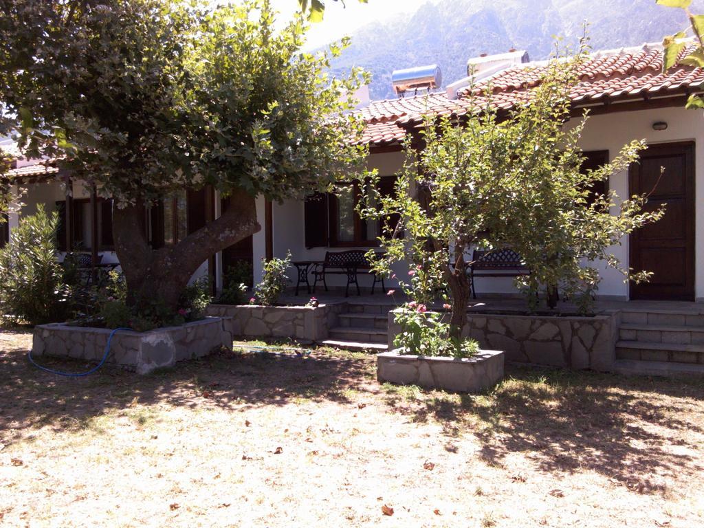 Asprovalta Rooms Kariotes Екстериор снимка